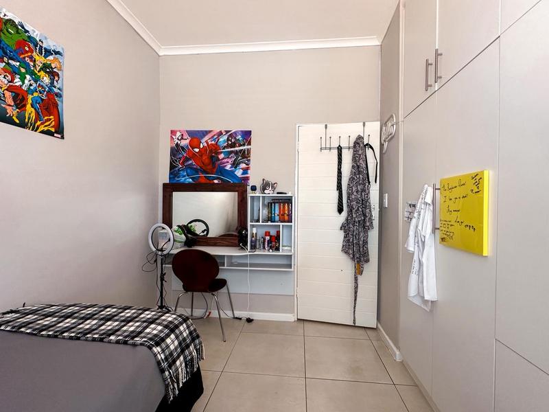 3 Bedroom Property for Sale in Wellway Park East Western Cape